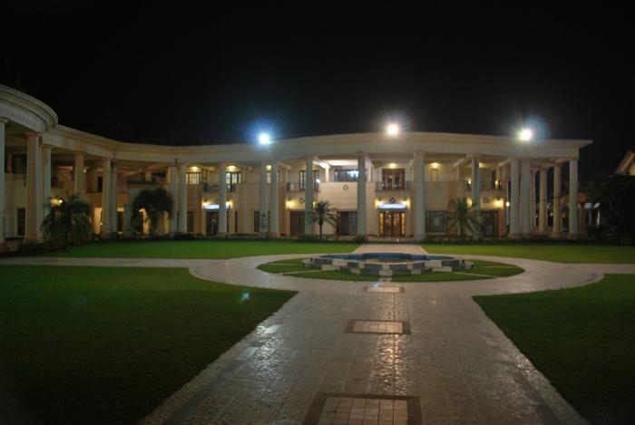 The Lake Land Country Club Residency Kolkata Exterior photo