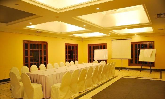 The Lake Land Country Club Residency Kolkata Exterior photo