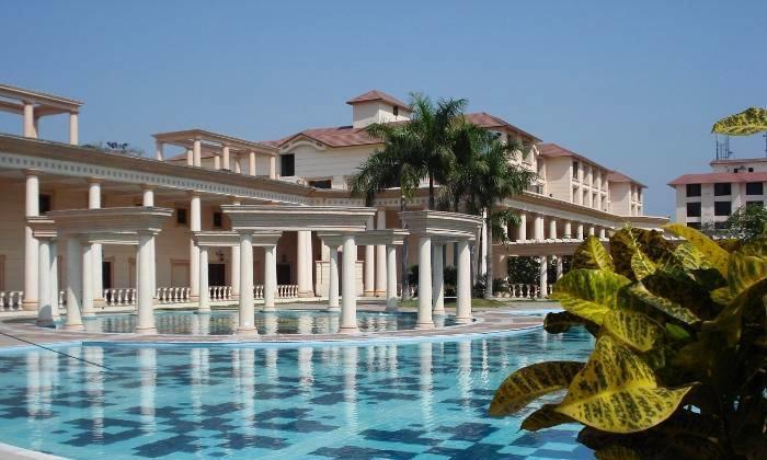 The Lake Land Country Club Residency Kolkata Exterior photo